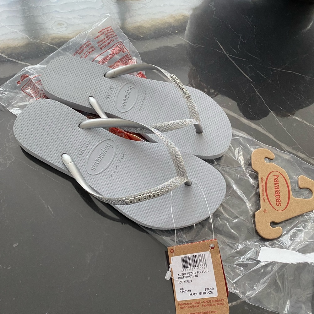 Brand New Havaianas Light Gray / Silver with Glitter (with tags)